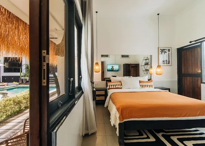 Konukevi Aps House 4*